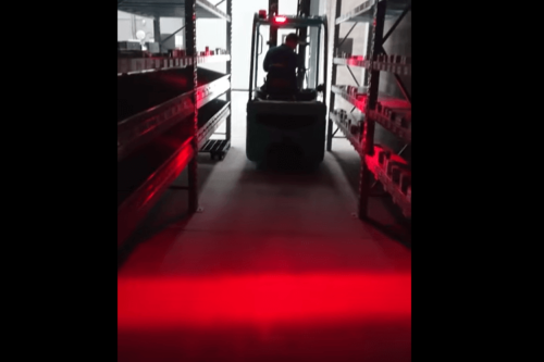 Lampada Faro Led Lineare Per Carrello Elevatore Muletto Luce Rosso 12V-80V 30W