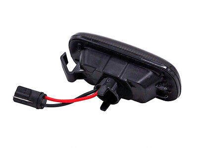 Kit Freccia Laterale a Led Side Marker Lente Nero Fume Luce Bianco Per A3