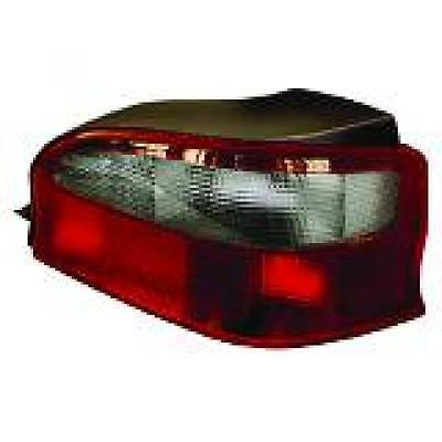 Faro fanale posteriore Destro SAXO 96-99 nero rosso