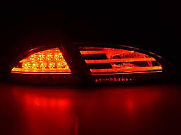 Coppia Fari Fanali Posteriori Tuning LED Leon 1P 09- rosso/nero
