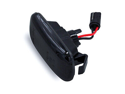 Kit Freccia Laterale a Led Side Marker Lente Nero Fume Luce Bianco Per A3