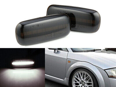 Kit Freccia Laterale a Led Side Marker Lente Nero Fume Luce Bianco Per TT