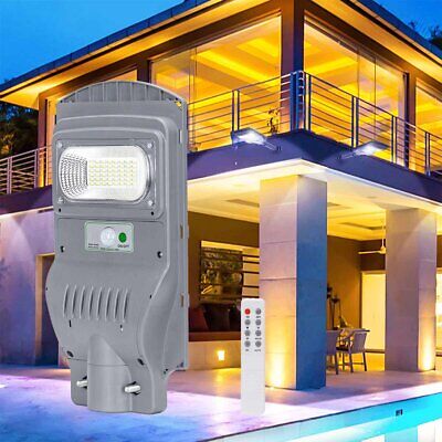 Lampione Solare a LED 50W Luce Fredda 6500K IP65 con Sensore di Movimento e