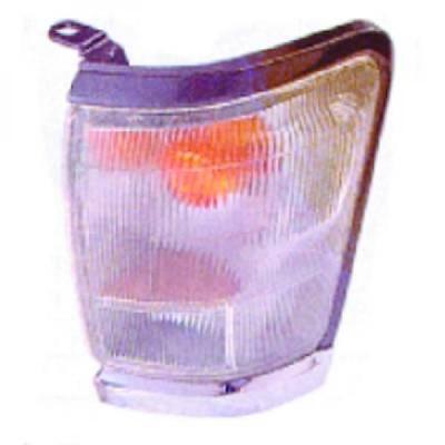 Freccia anteriore Destra HILUX 98-01 solo 2WD con bordo chrome