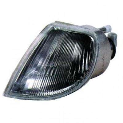Freccia anteriore Destra SAXO 96-99 bianco