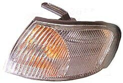 Faro posizione freccia dx ALMERA 98-00 bianco