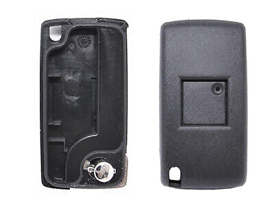 Guscio Chiave Telecomando 3 Tasti Luce Con Lama HU83 Batteria Su Circuito Senza