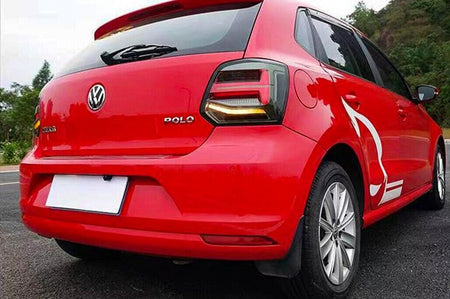 Coppia fari fanali posteriori TUNING POLO6R 09- neri LED freccia dinamica fumè