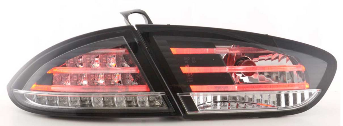 Fari Fanali tuning posteriori a LED Leon 1P1 2009-> Neri trasparente