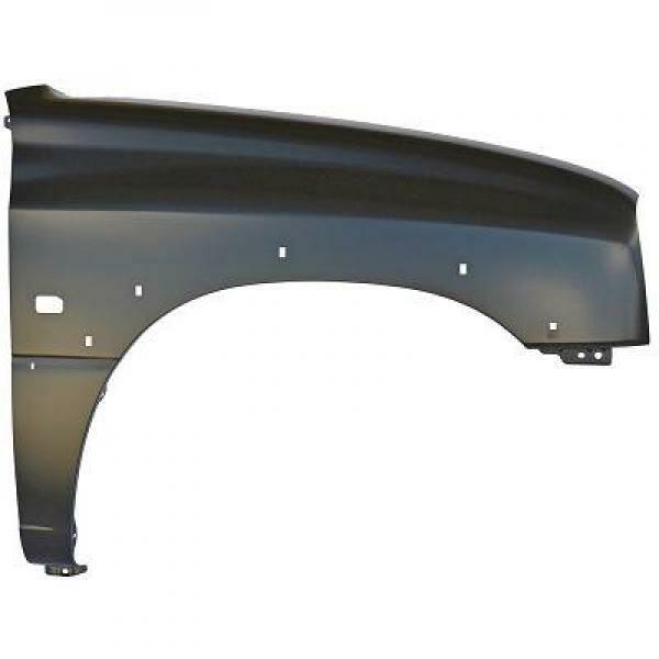 Parafango sinistro GRAND VITARA 99-05 5 porte con foro pannello per later