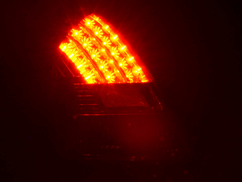 Coppia Set Fari Fanali posteriori Tuning a LED Swift MZ/EZ 05-> Rossi