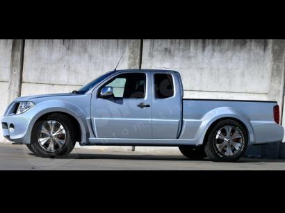 Coppia minigonne NAVARA D40 05-> Tuning == NUOVE == NOVITA' ==