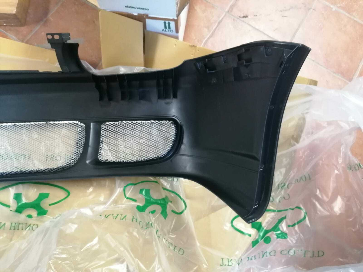 Paraurti anteriore GOLF IV 97-03 SPORTLOOK verniciabile inclusa griglia