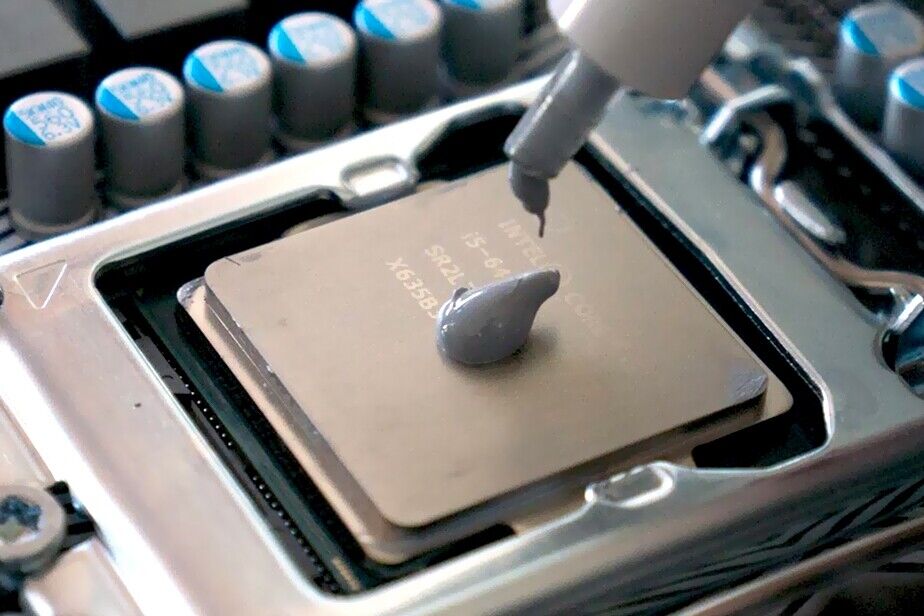 Pasta Termica 8g Termoconduttiva Per CPU GPU Processore PC e Silicone di