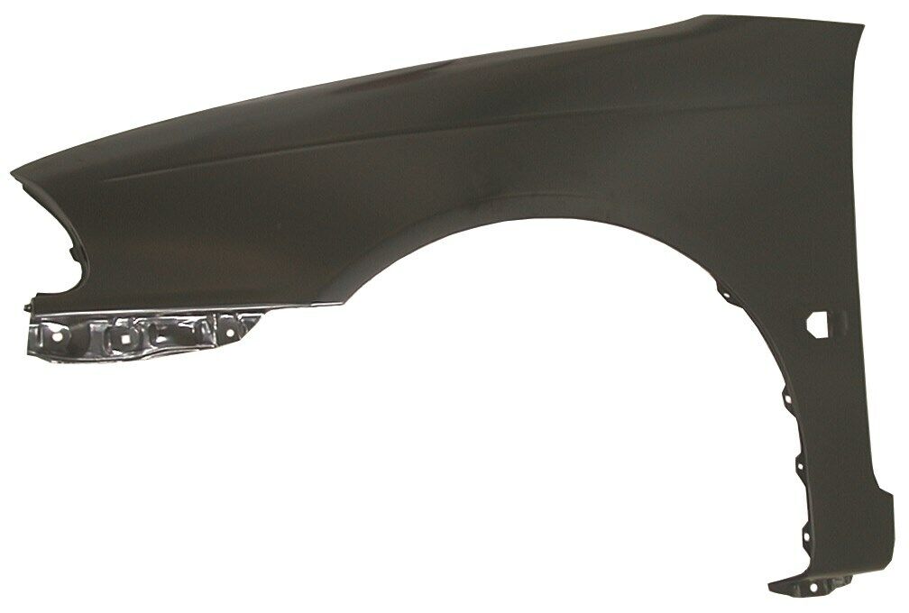Parafango destro AVENSIS 98-03