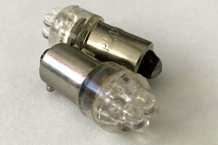 Coppia 2 Lampadine Led BA9S T4W Piedi Dritti Con 4 F3 Bianco Freddo 12V 0,2W