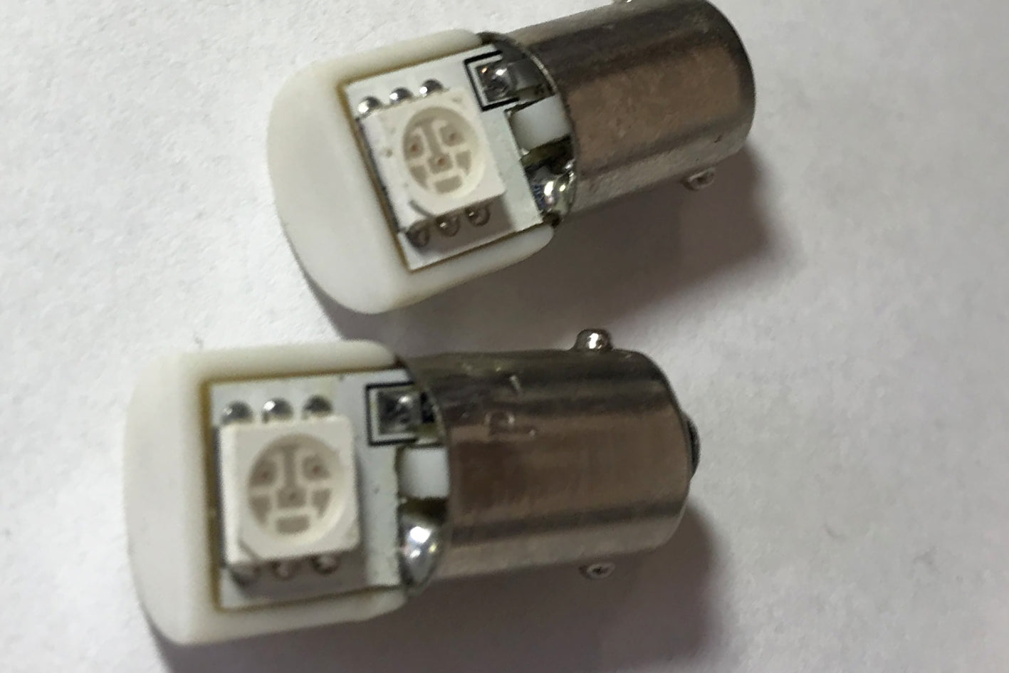 Coppia 2 Lampadine Led BA9S T4W Piedi Dritti Con 1 Smd 5050 Laterale Colore